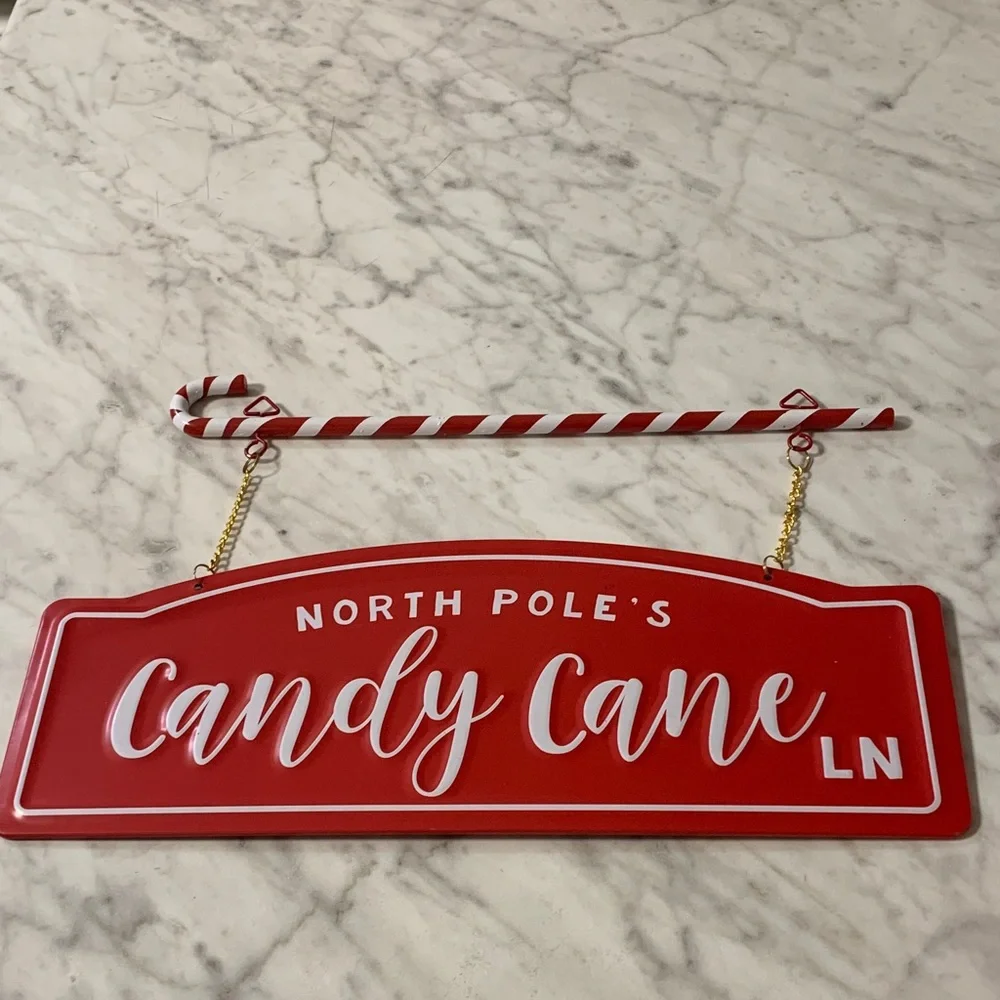 North Pole’s Candy Cane Lane Metal Sign Red & White NEW Candy Cane Chain hanger